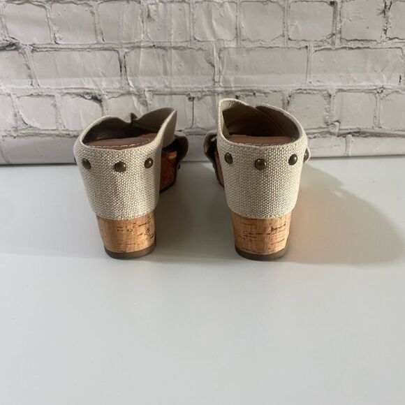 Crown Vintage Women's Cream Wedge Sandals - Picture 3 of 5